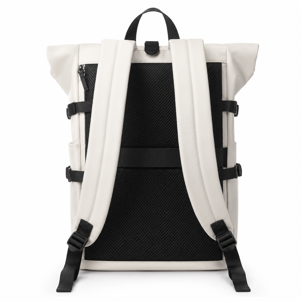 Sac à dos roll-top blanc cassé, vue de dos : bretelles rembourrées et dos en maille noire